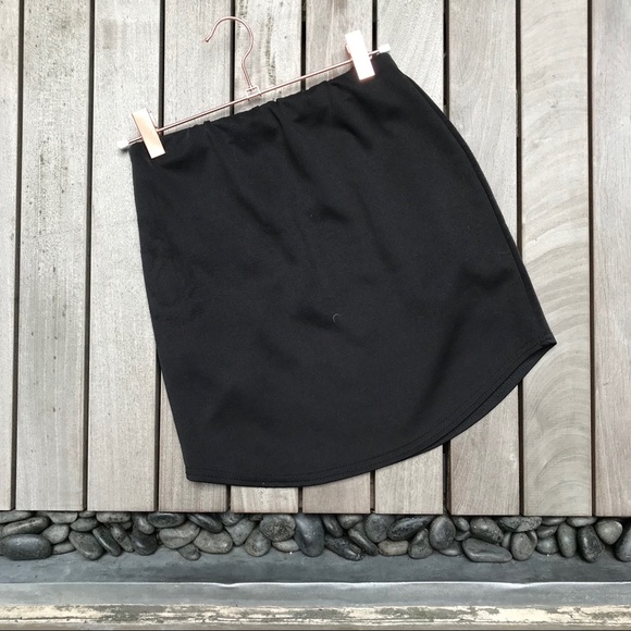 BOOHOO Night Black Mini Skirt Raised Floral Design - Picture 3 of 6